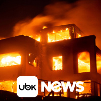 CULTURA - Colinas de Hollywood ardem intensamente enquanto Los Angeles é engolida por incêndio