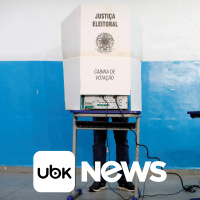 TECNOLOGIA - Foxconn supera estimativas com receita recorde no terceiro trimestre devido à demanda por IA