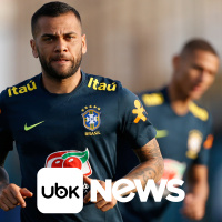 ECONOMIA - Boeing limita produção do 737 e adia meta de fluxo de caixa