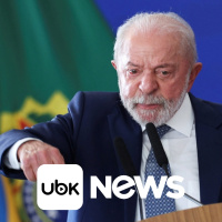 BRASIL - Flávio Bolsonaro pode se reunir com Trump nos EUA, dizem fontes
