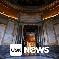 CULTURA - Galeria de Apolo do Louvre reabre sem joias em exposição após roubo