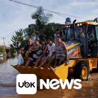 ESPORTES - Chama olímpica chega a Marselha em meio a segurança rígida